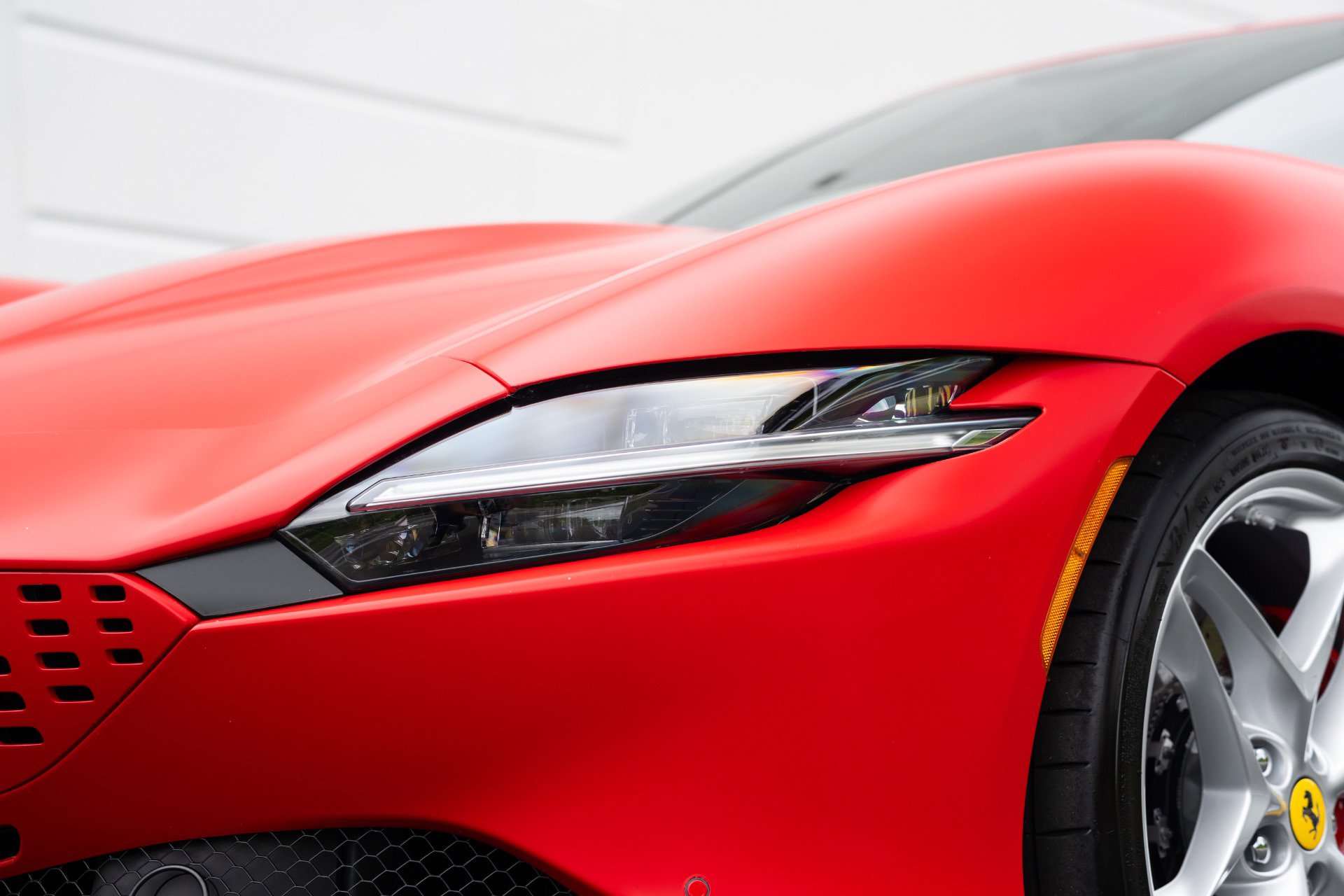 Used 2023 Ferrari Roma RWD image 25