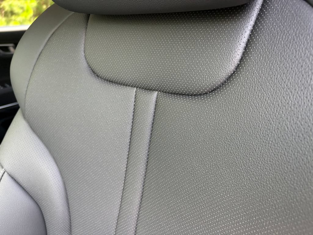 New 2027 Genesis GV80 2.5T AWD/4WD image 7