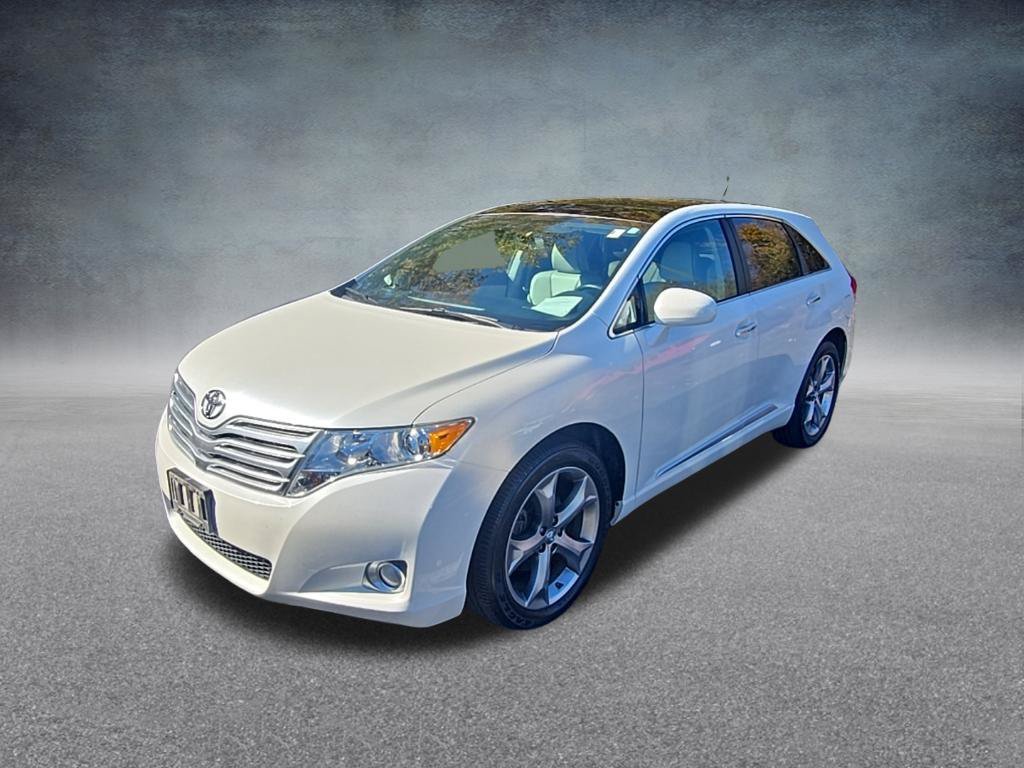 Used 2011 Toyota Venza AWD w/ Comfort Pkg image 3