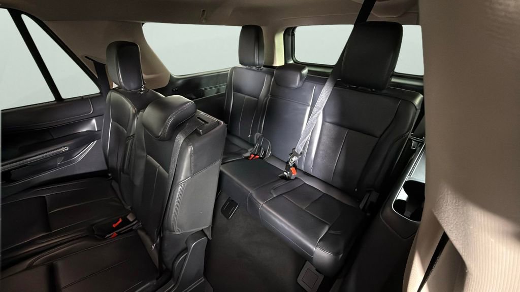 Used 2024 Ford Expedition Max XLT AWD/4WD image 30