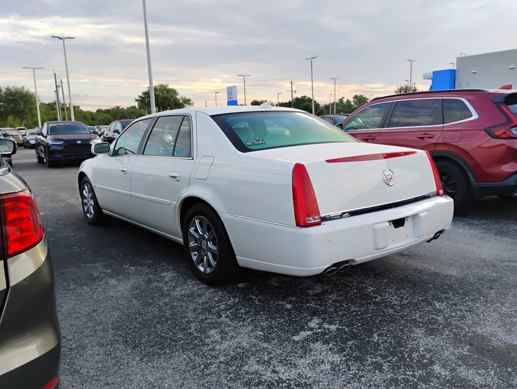 Used 2009 Cadillac DTS FWD image 6