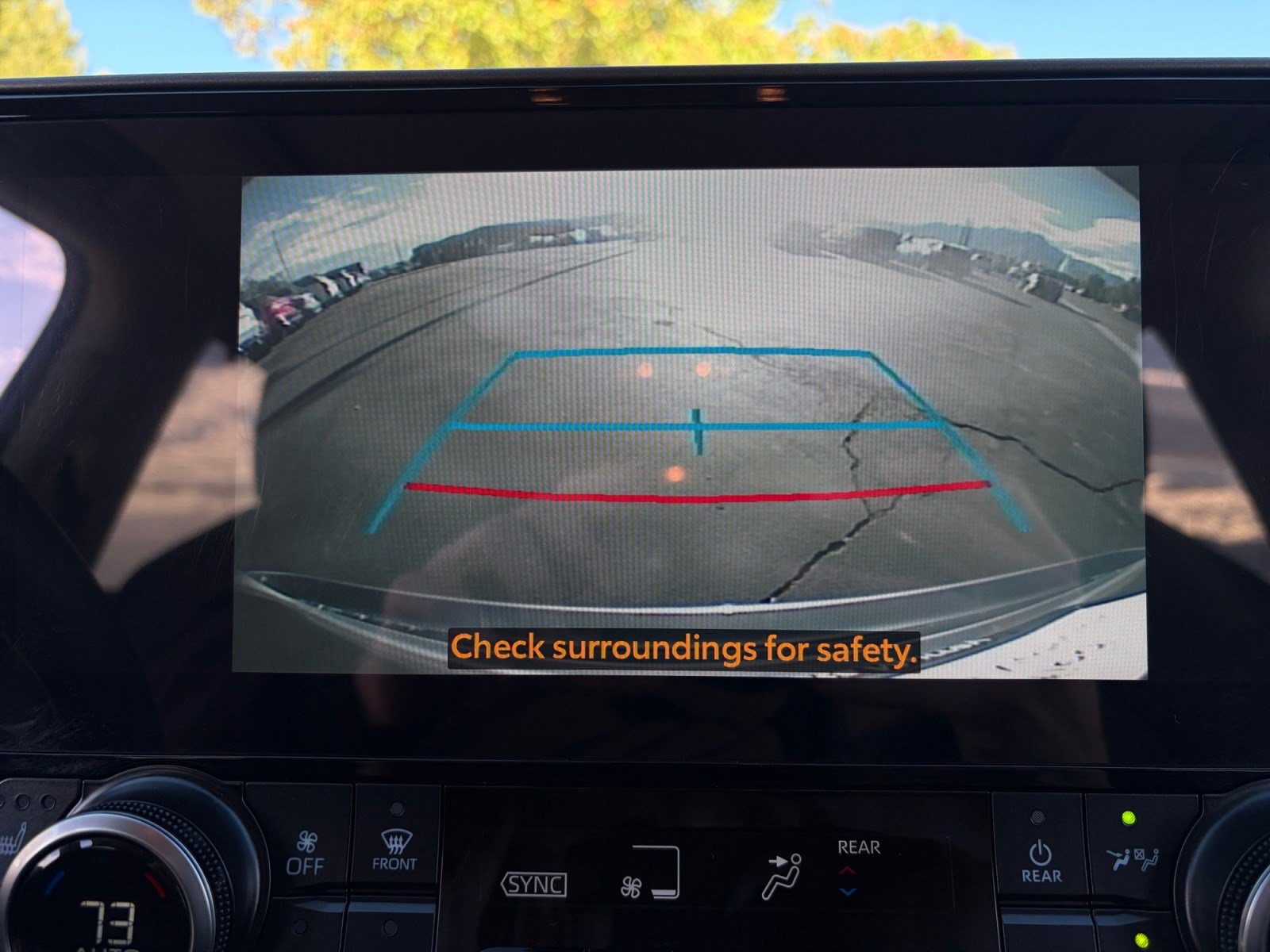 Used 2025 Toyota Highlander XLE AWD/4WD image 19