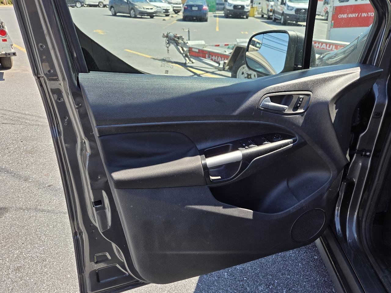 Used 2018 Ford Transit Connect XLT image 10