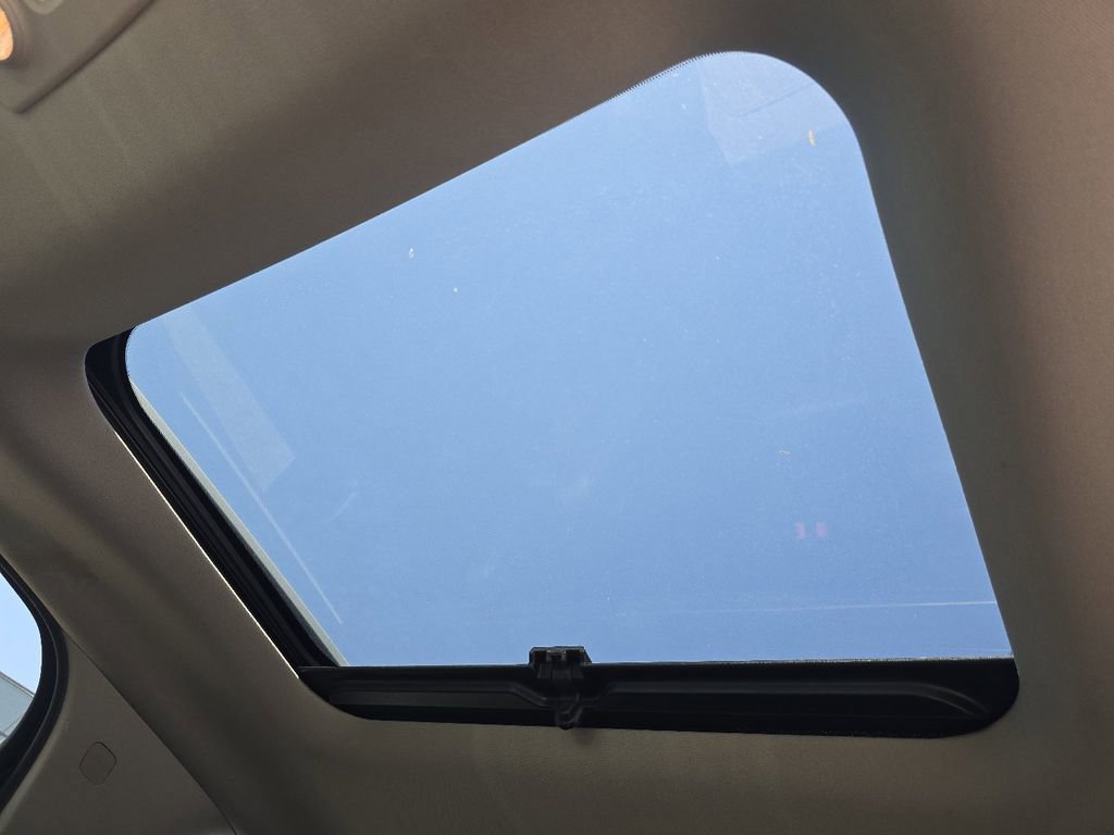 Used 2014 GMC Acadia SLT image 27