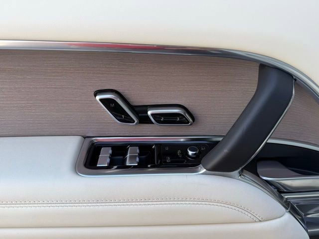 New 2026 Land Rover Range Rover SE image 14