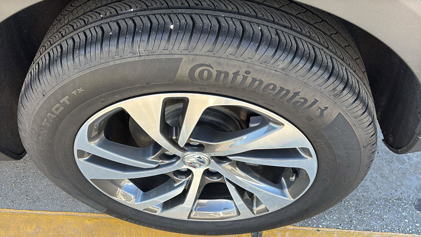 Certified 2023 Buick Envision Essence FWD image 11