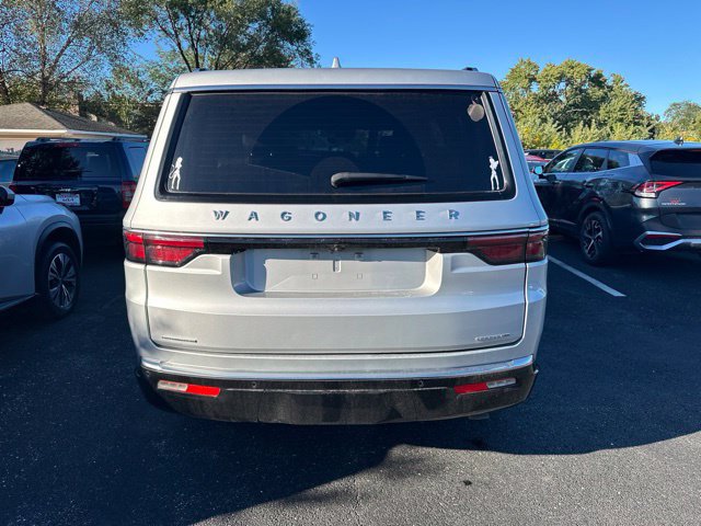Used 2022 Jeep Wagoneer Series II AWD/4WD image 5