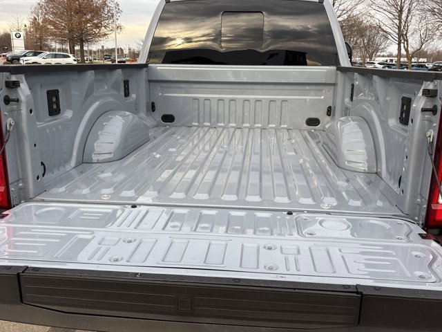 Used 2026 Ford F250 Lariat w/ FX4 Off-Road Package image 6