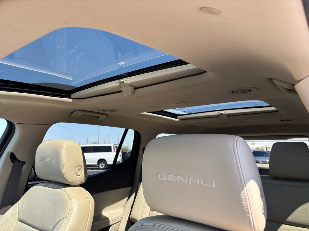 Used 2017 GMC Acadia Denali AWD/4WD image 18