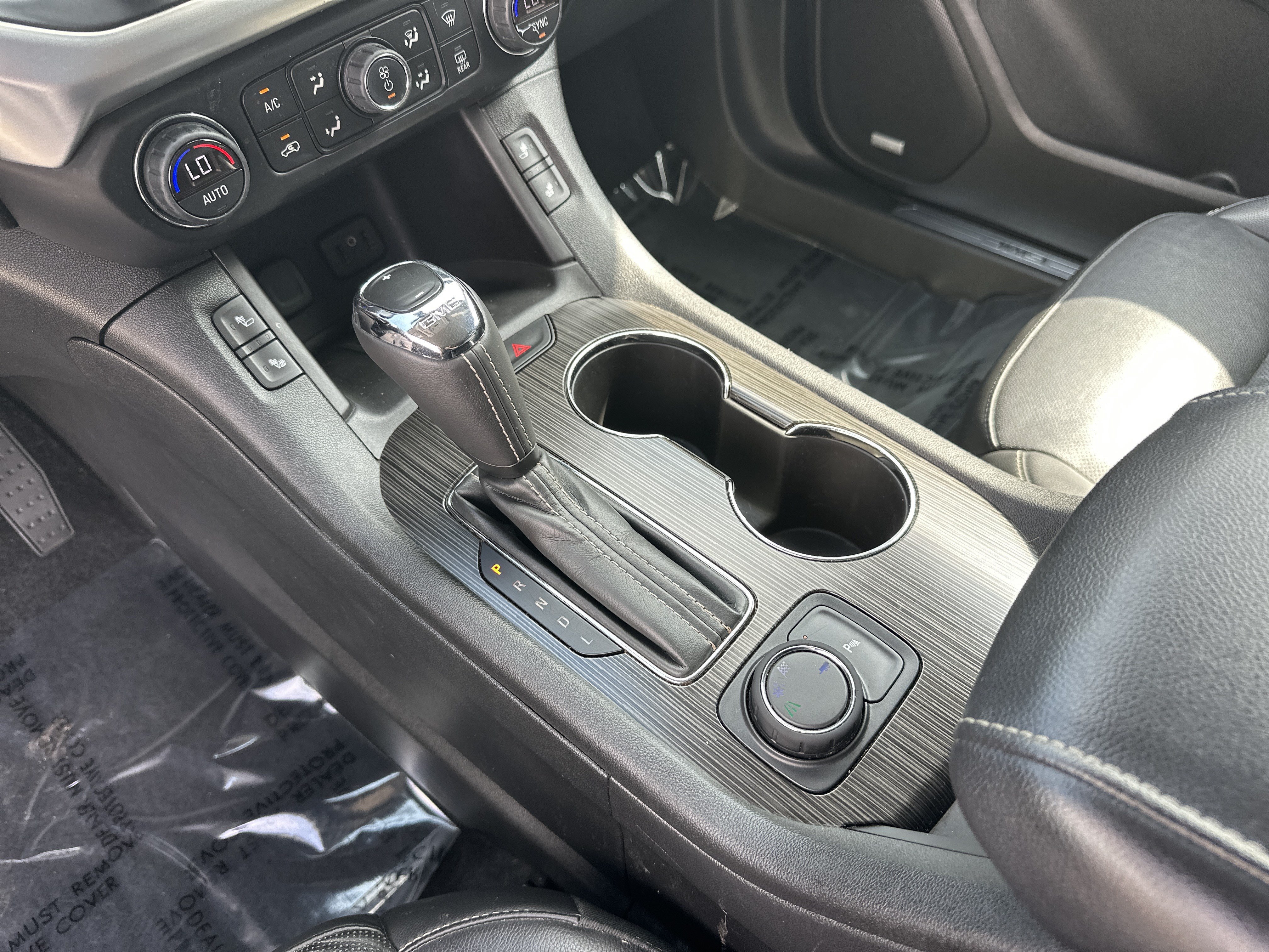 Used 2018 GMC Acadia SLT FWD image 26
