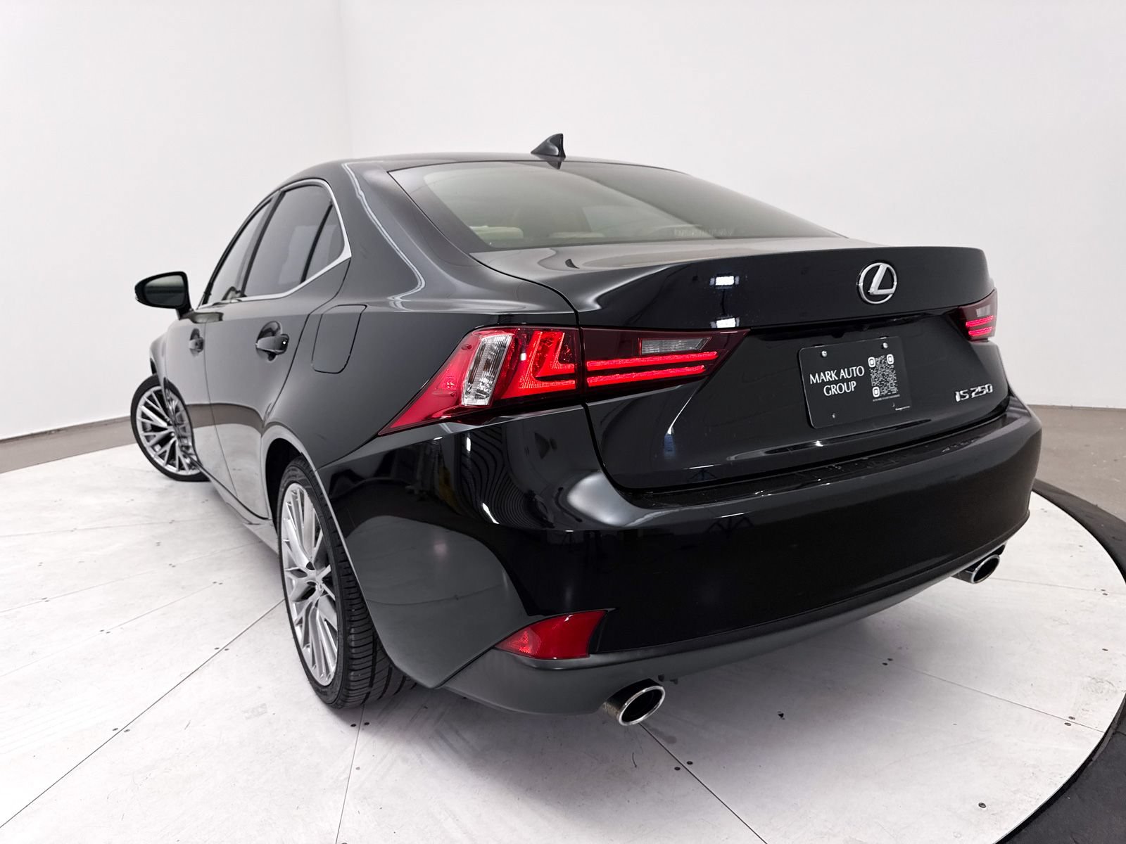 Used 2014 Lexus IS 250 w/ Navigation Package RWD image 7