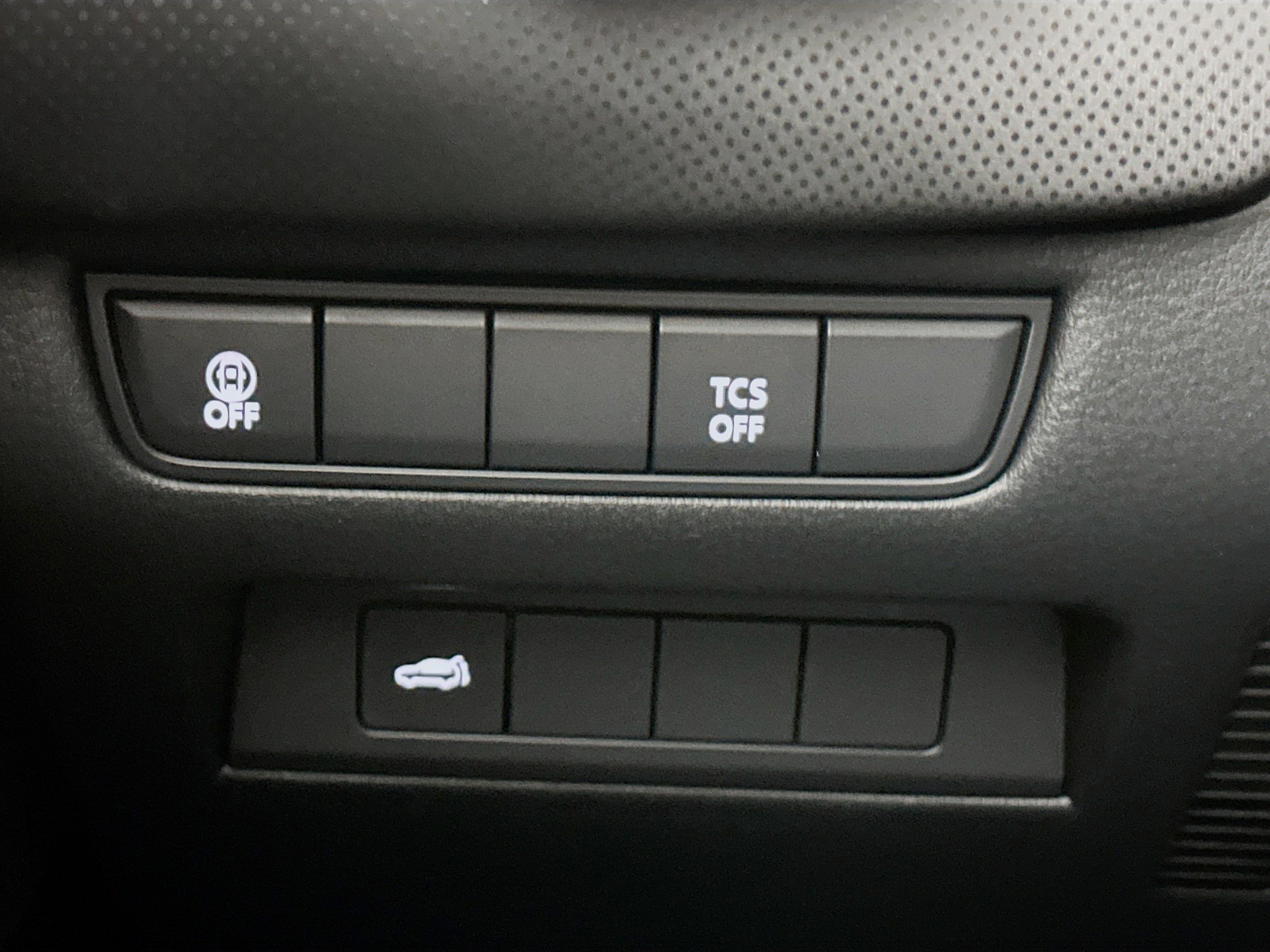 Used 2025 MAZDA CX-50 AWD 2.5 S w/ Premium Package image 16