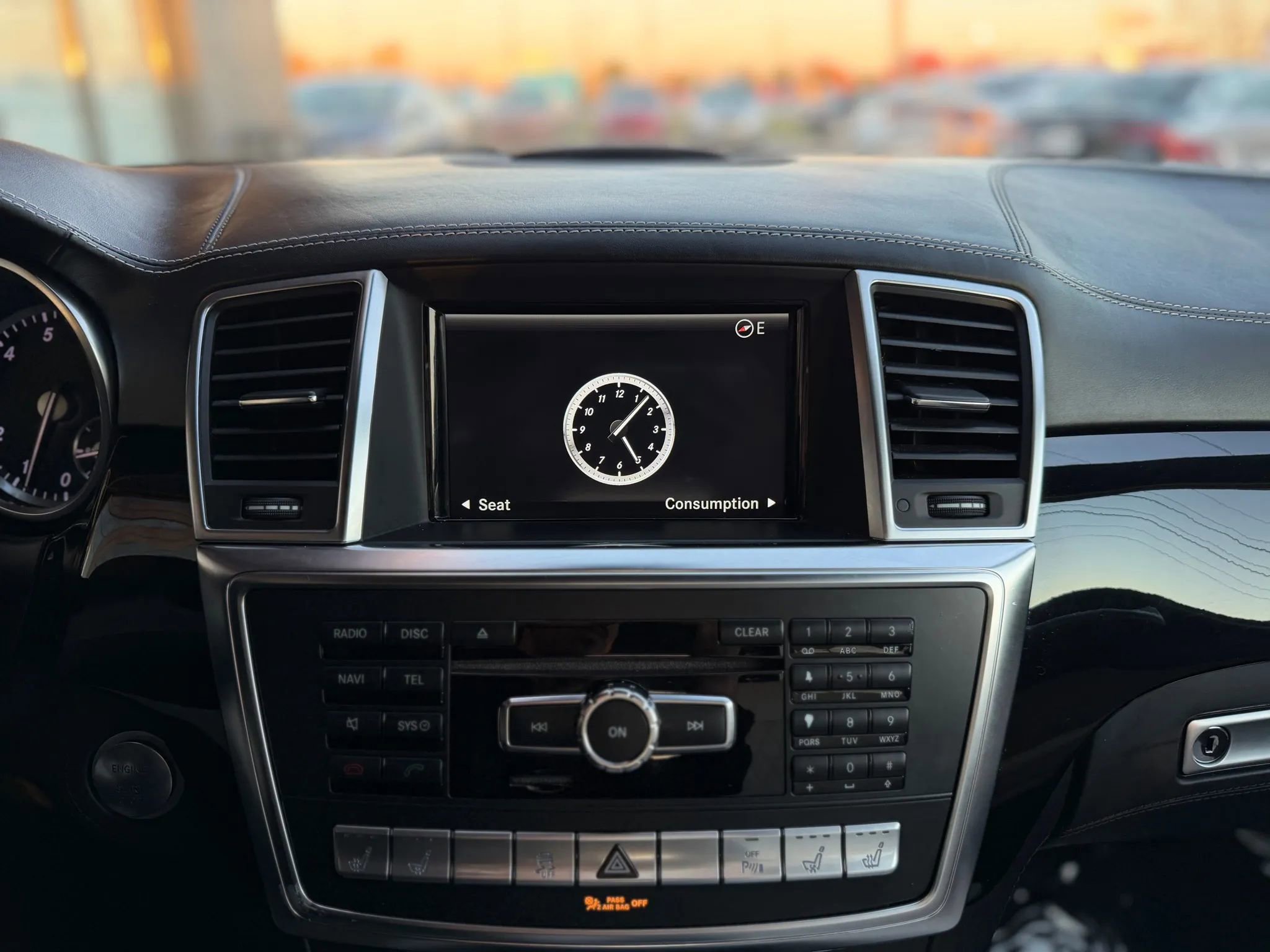 Used 2015 Mercedes-Benz GL 550 4MATIC image 22