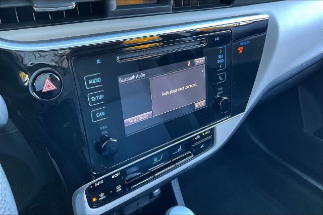 Used 2019 Toyota Corolla LE FWD image 15
