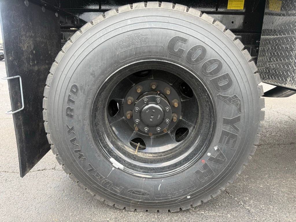 New 2025 Ford F750 2WD Regular Cab Super Duty image 42