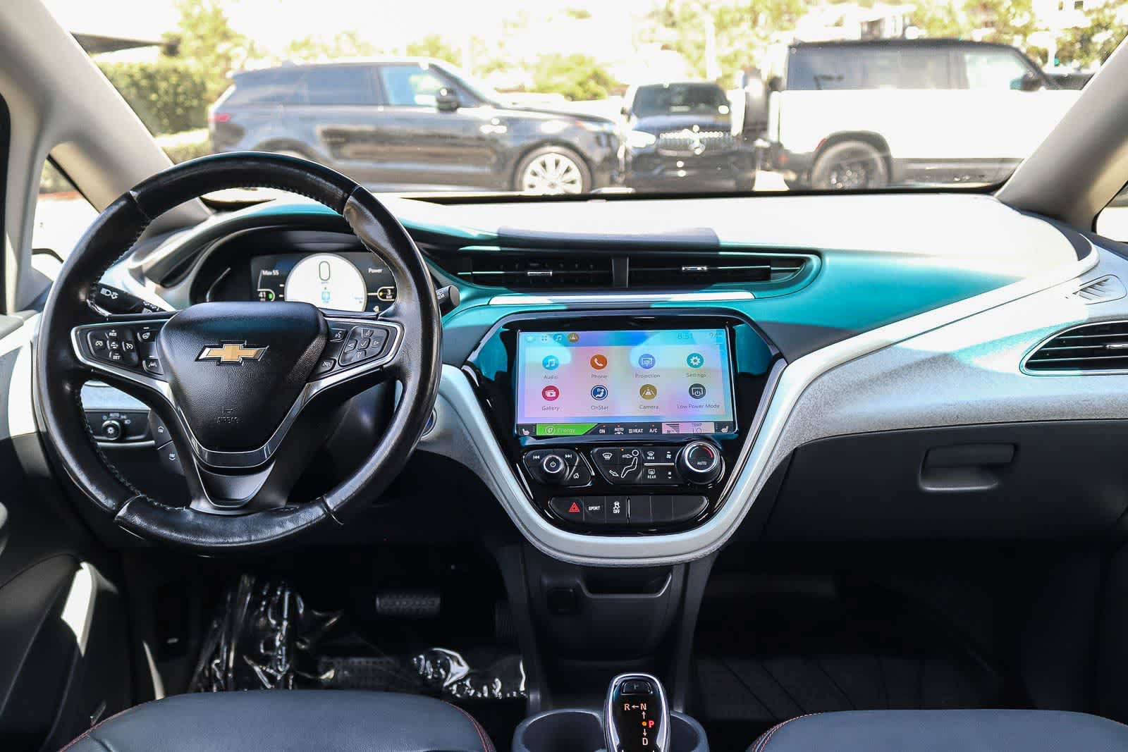 Used 2020 Chevrolet Bolt Premier w/ Infotainment Package FWD image 13