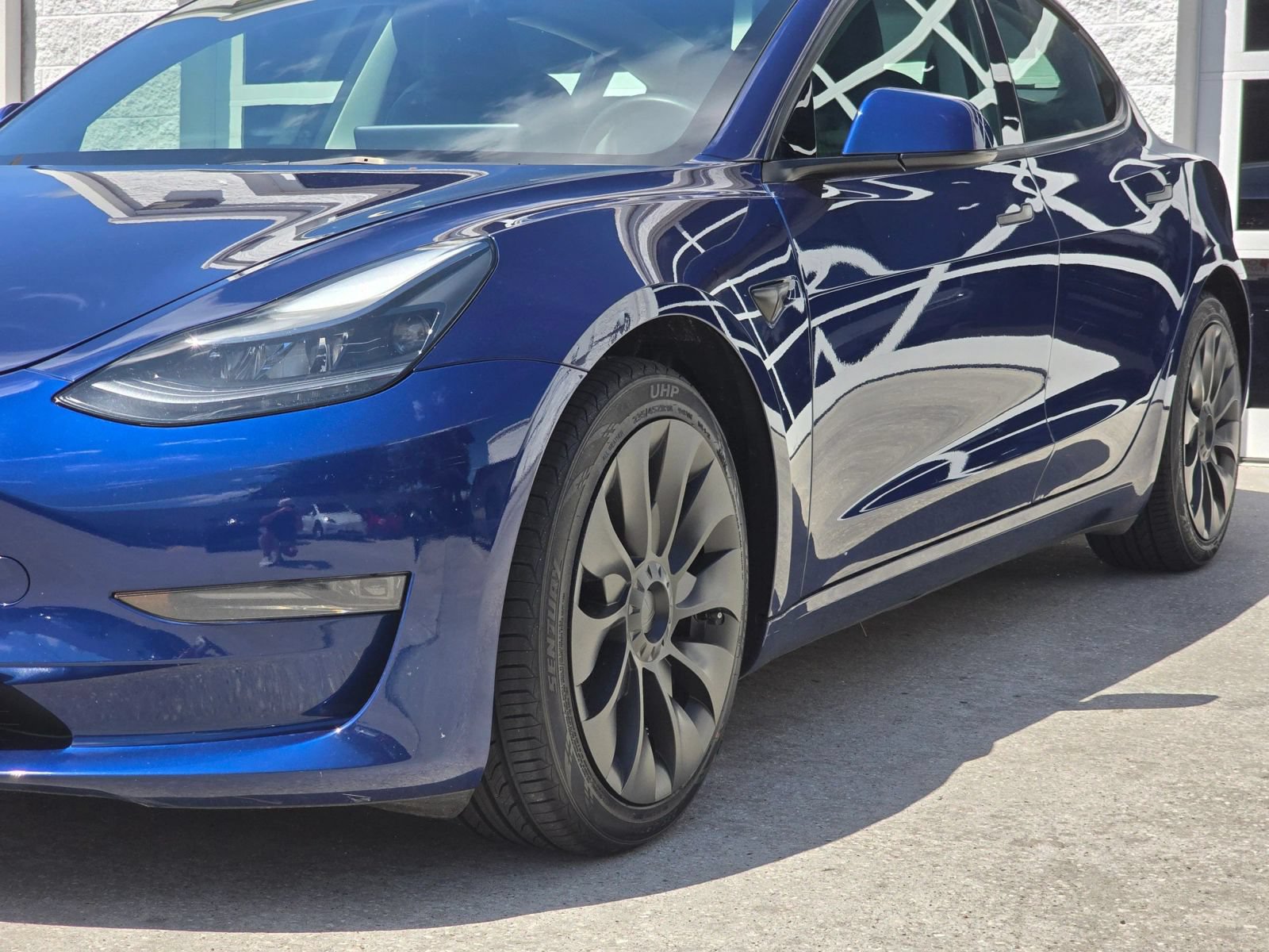 Used 2023 Tesla Model 3 Standard Range RWD image 40