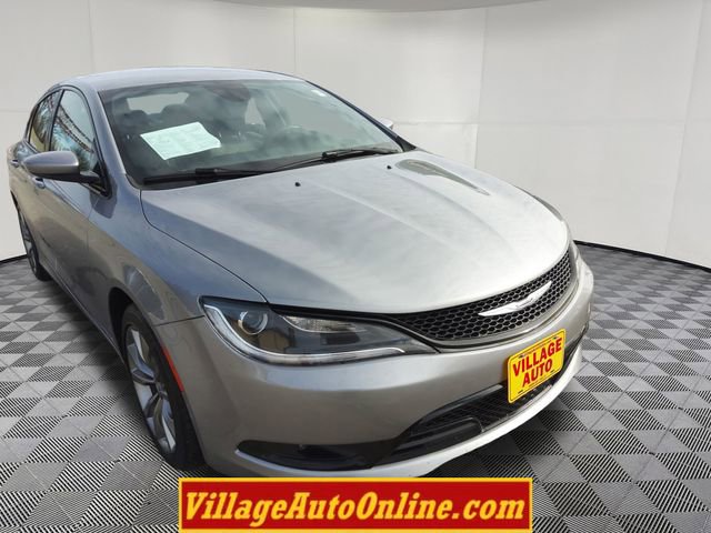 Used 2015 Chrysler 200 S w/ Navigation & Sound Group I image 15