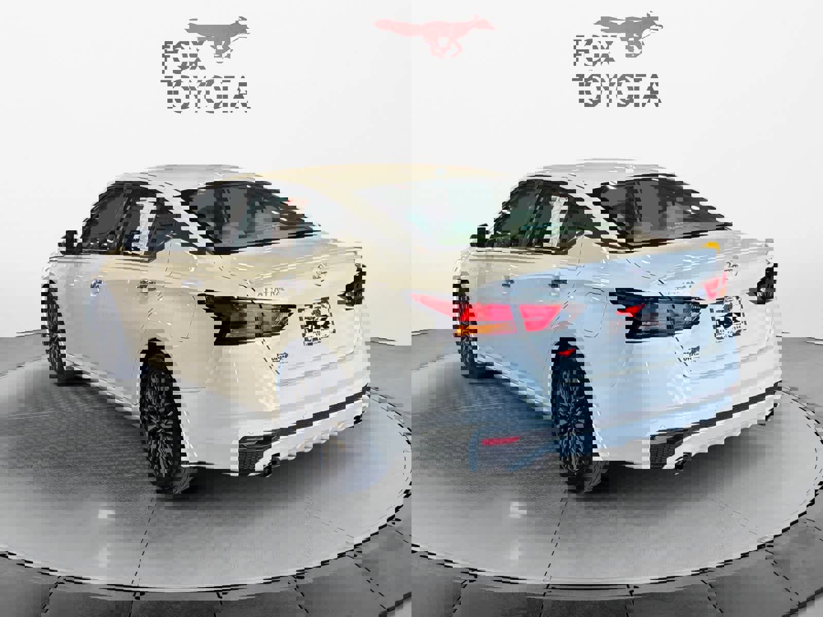 Used 2023 Nissan Altima 2.5 SV w/ SV Premium Package image 4