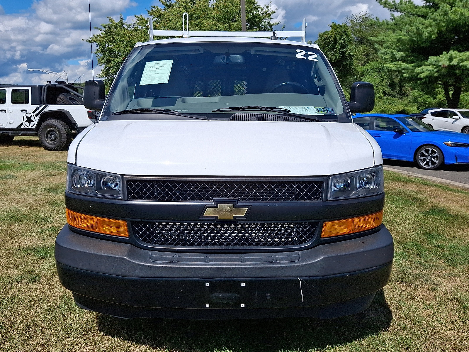 Used 2022 Chevrolet Express 2500 Extended w/ Driver Convenience Package image 2