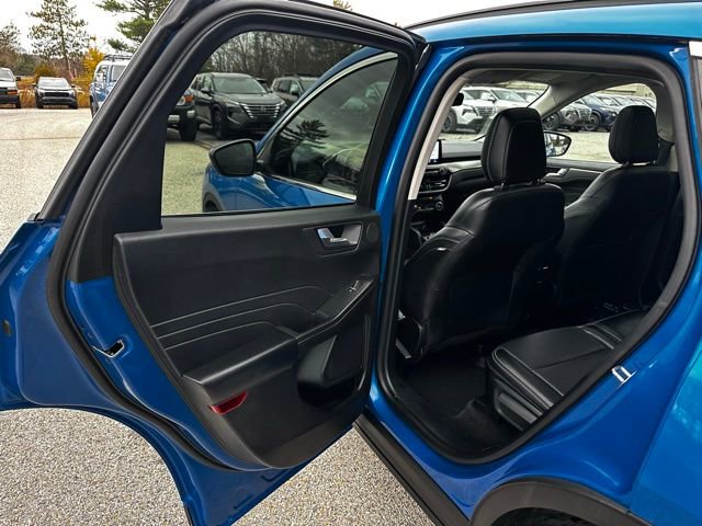 Used 2021 Ford Escape Titanium image 19