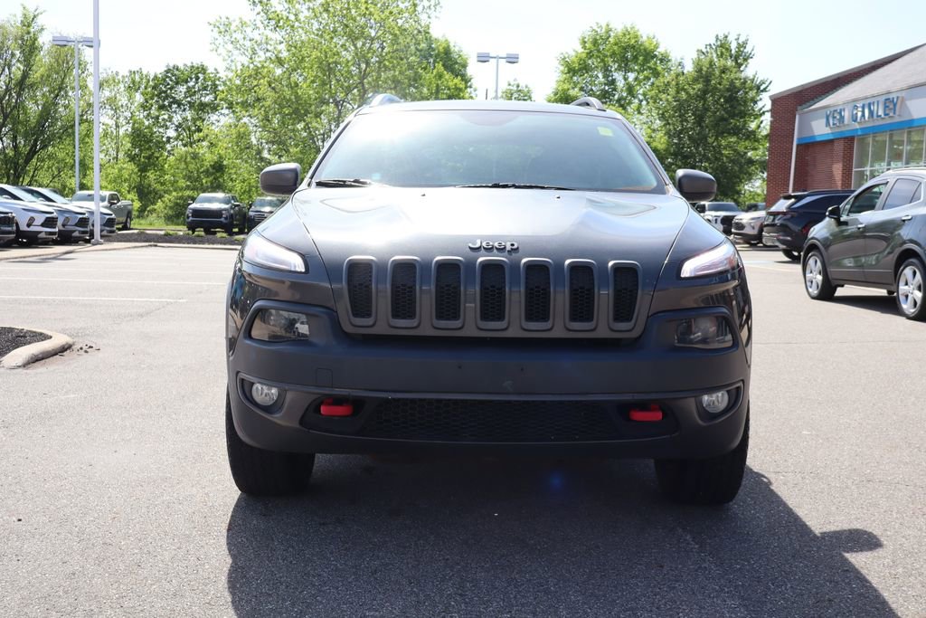 Used 2016 Jeep Cherokee Trailhawk w/ Cold Weather Group AWD/4WD image 6
