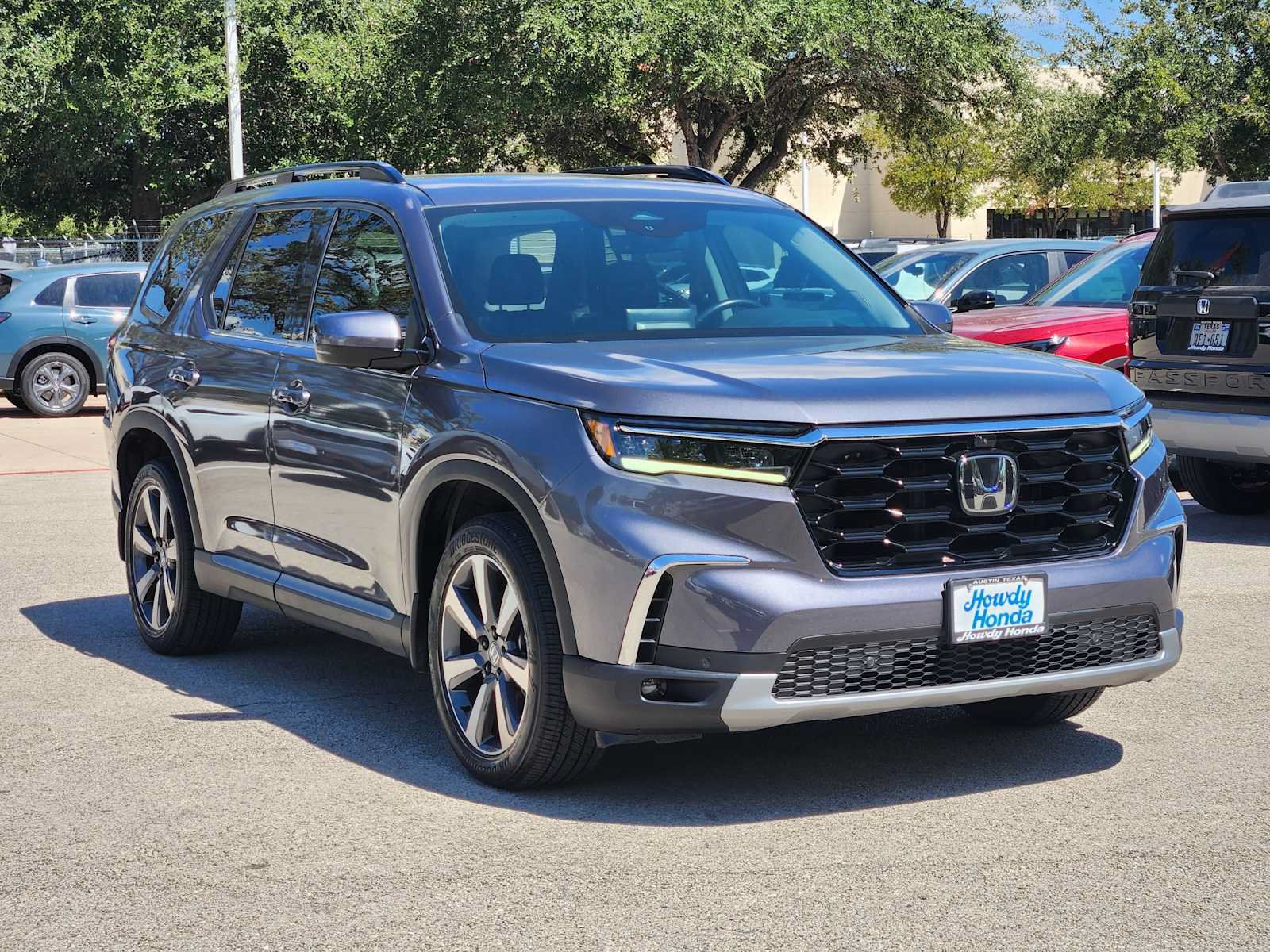 Certified 2024 Honda Pilot Elite image 3
