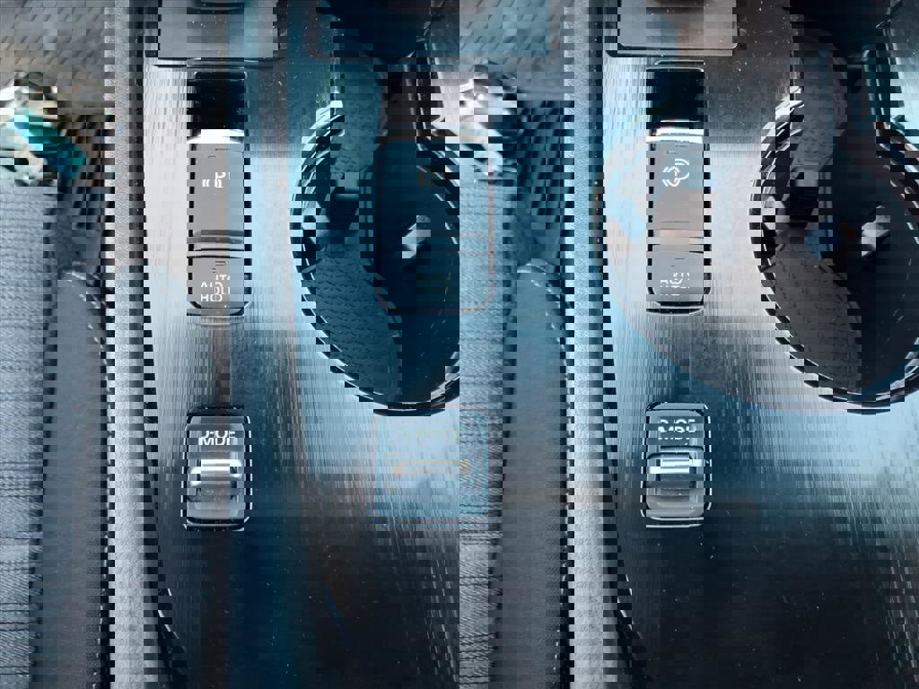 Used 2023 Nissan Rogue SV image 14