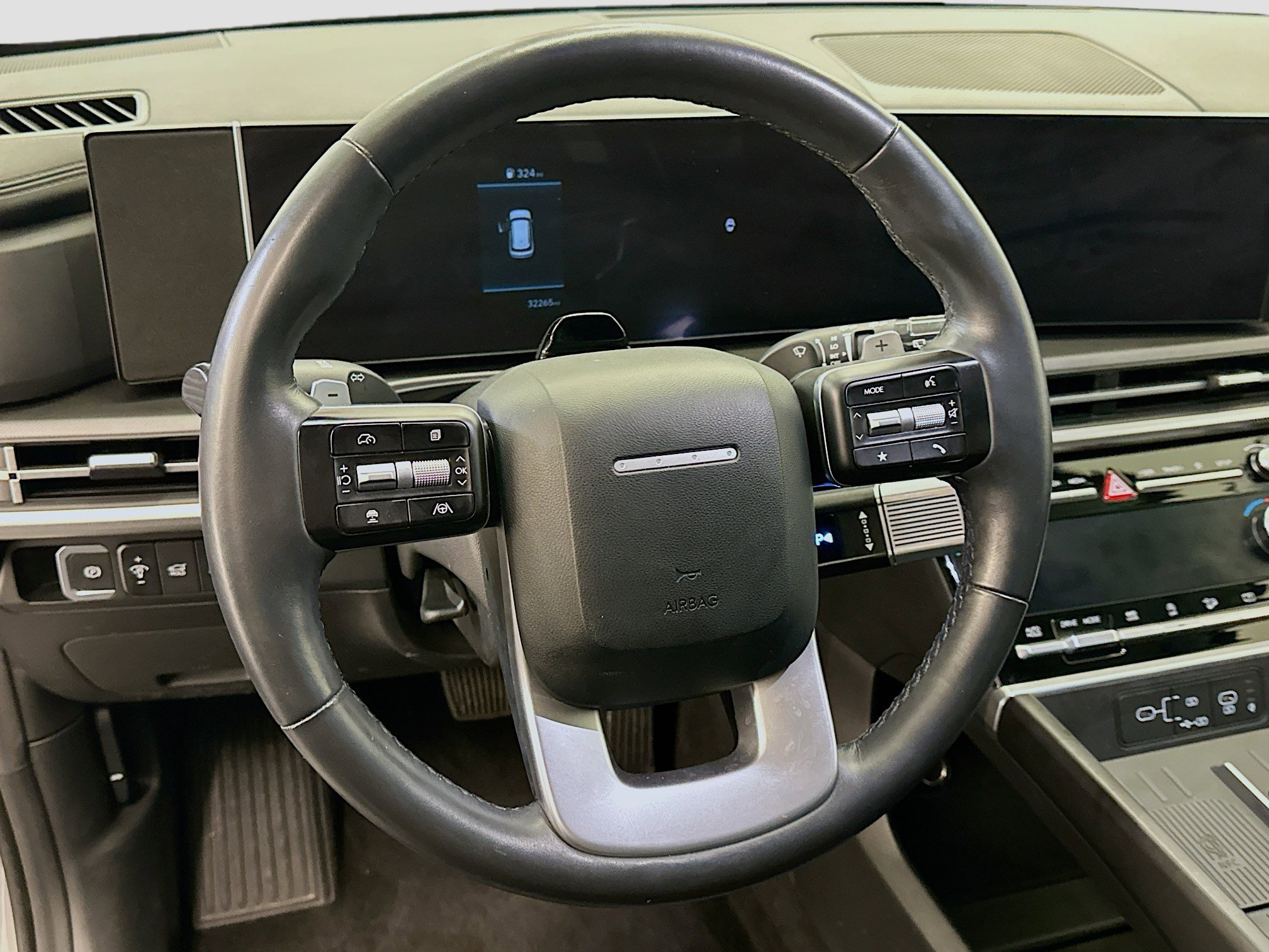 Used 2025 Hyundai Santa Fe SEL image 18