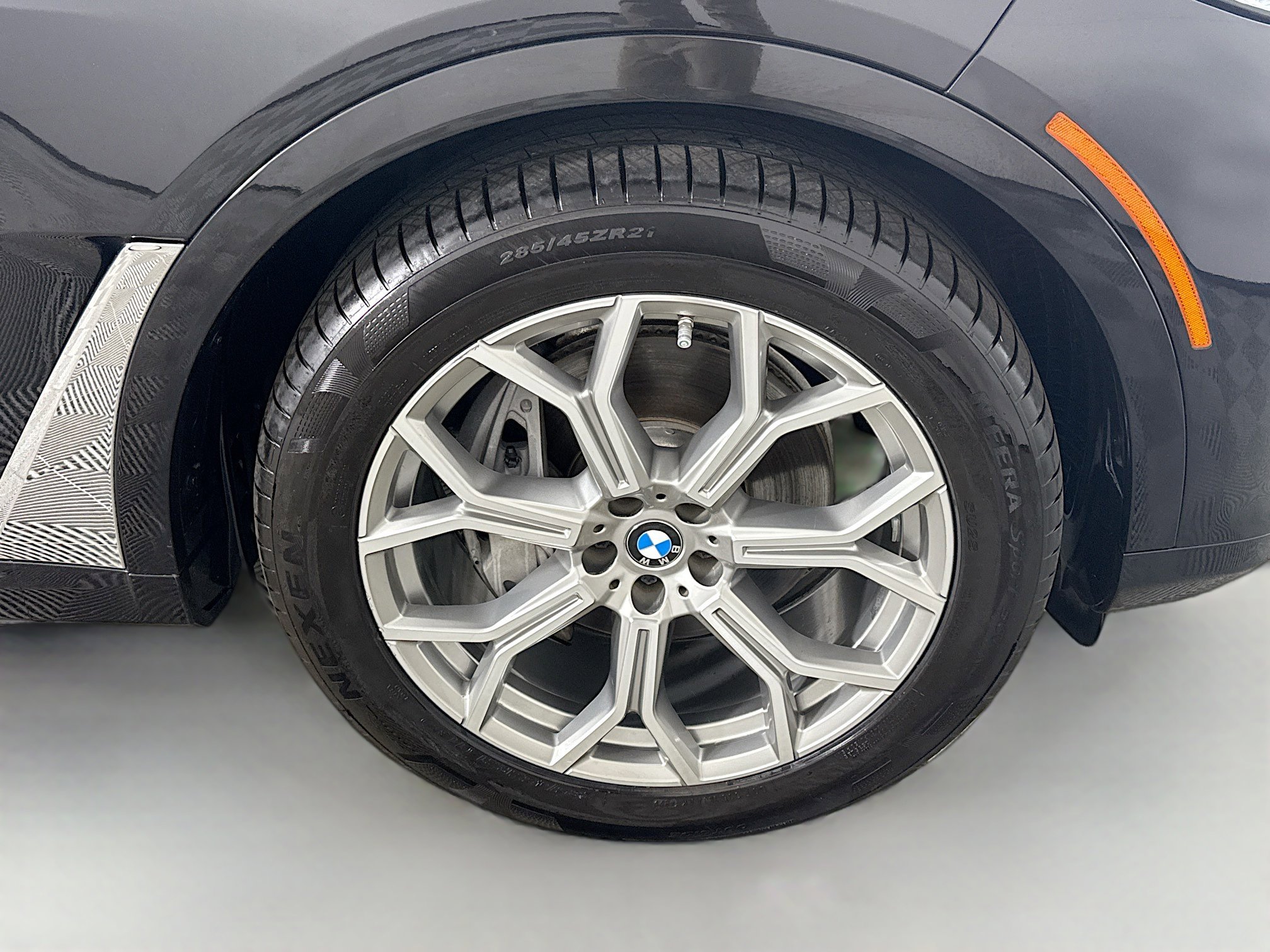 Used 2019 BMW X7 xDrive40i w/ Premium Package image 32