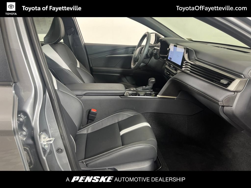Used 2026 Toyota Camry SE w/ Multimedia Upgrade Package FWD image 8