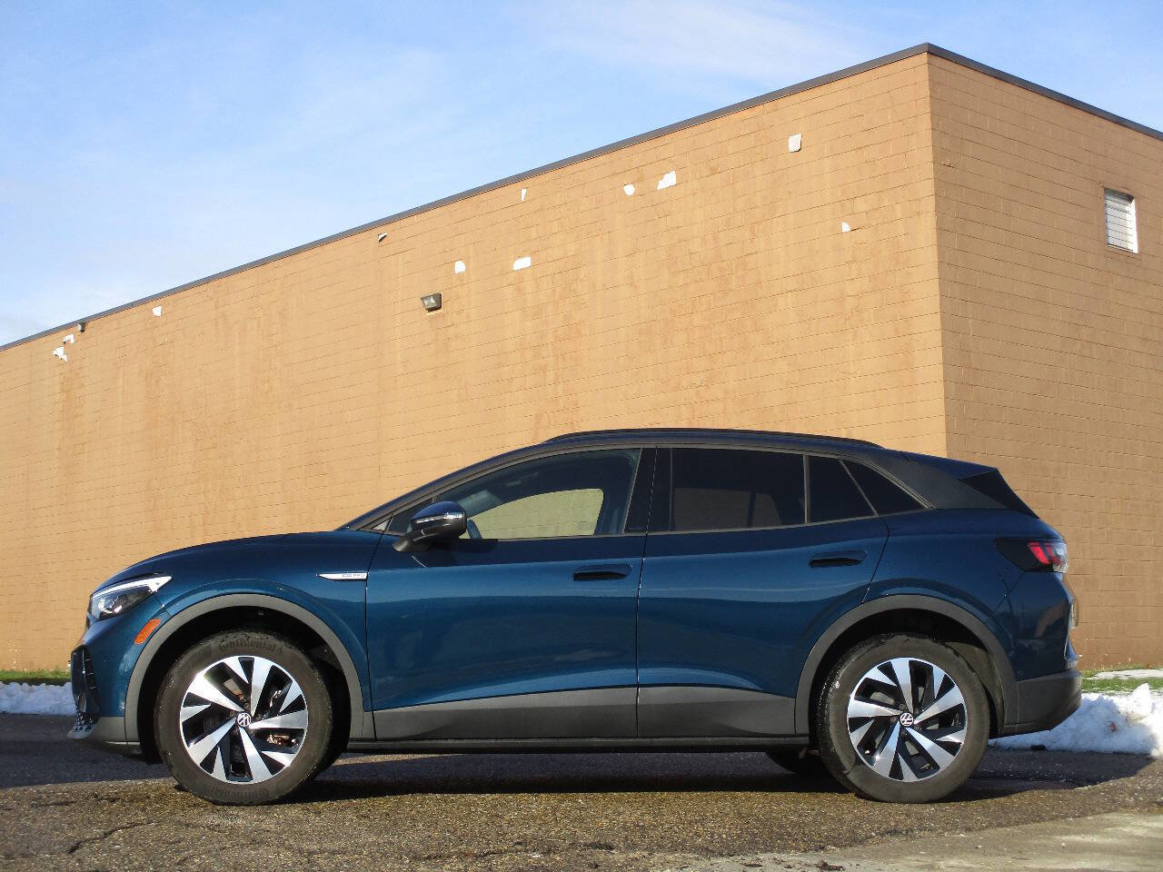 Used 2023 Volkswagen ID.4 Pro image 12