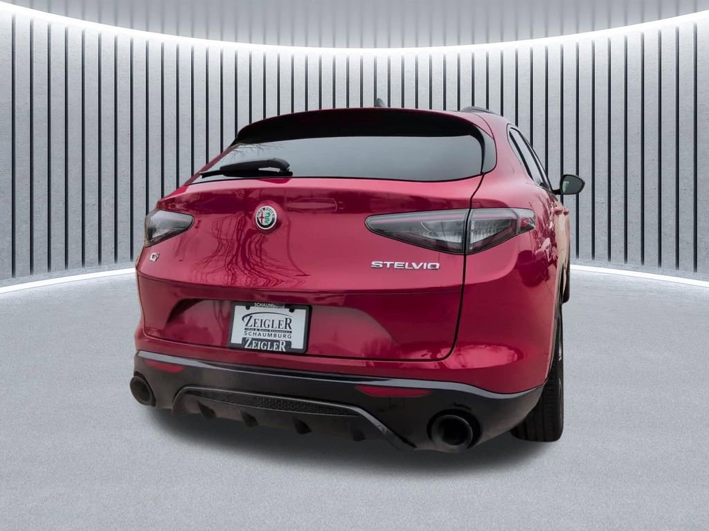Used 2024 Alfa Romeo Stelvio Veloce AWD/4WD image 7