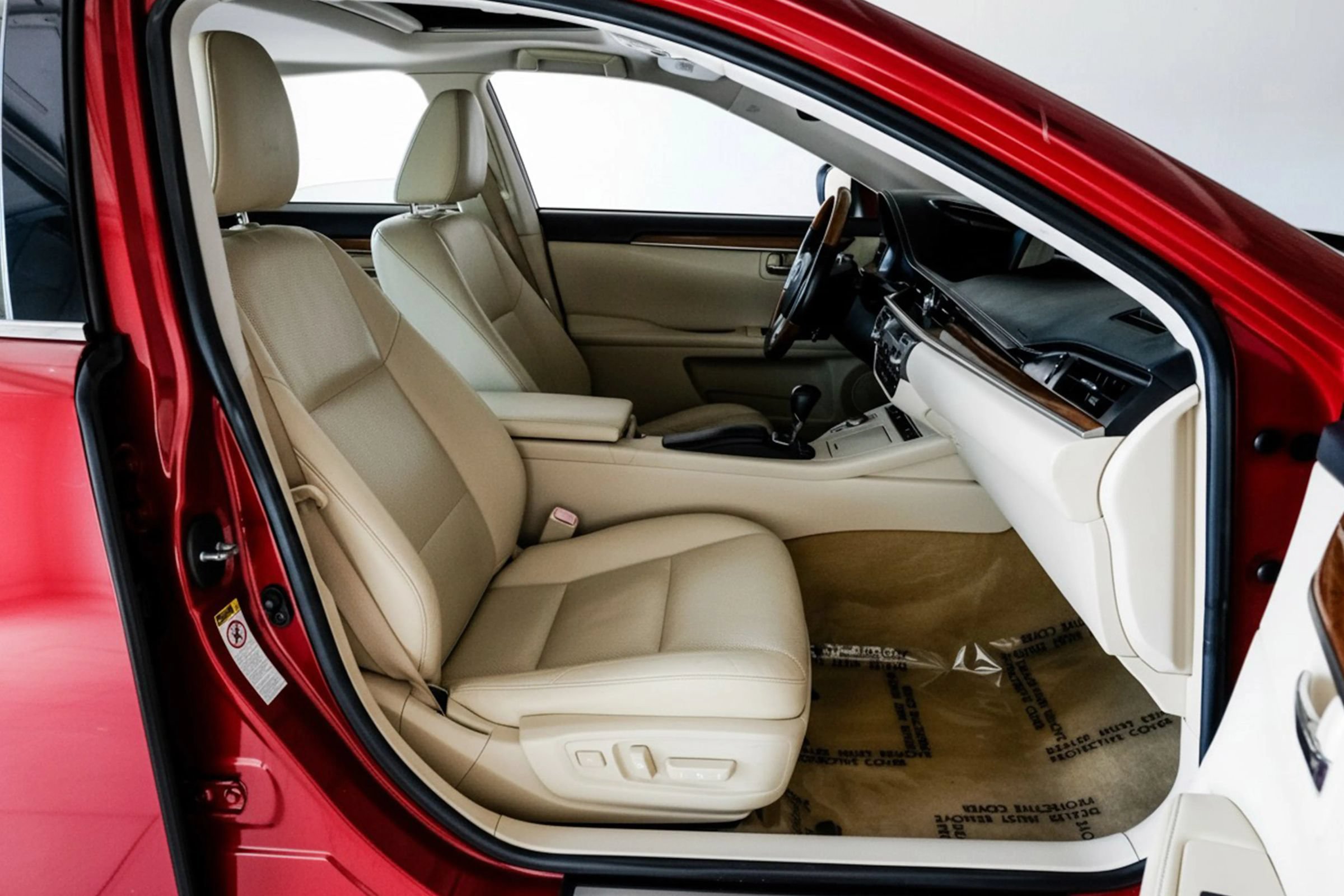 Used 2014 Lexus ES 300h w/ Luxury Package w/Bamboo Trim FWD image 38