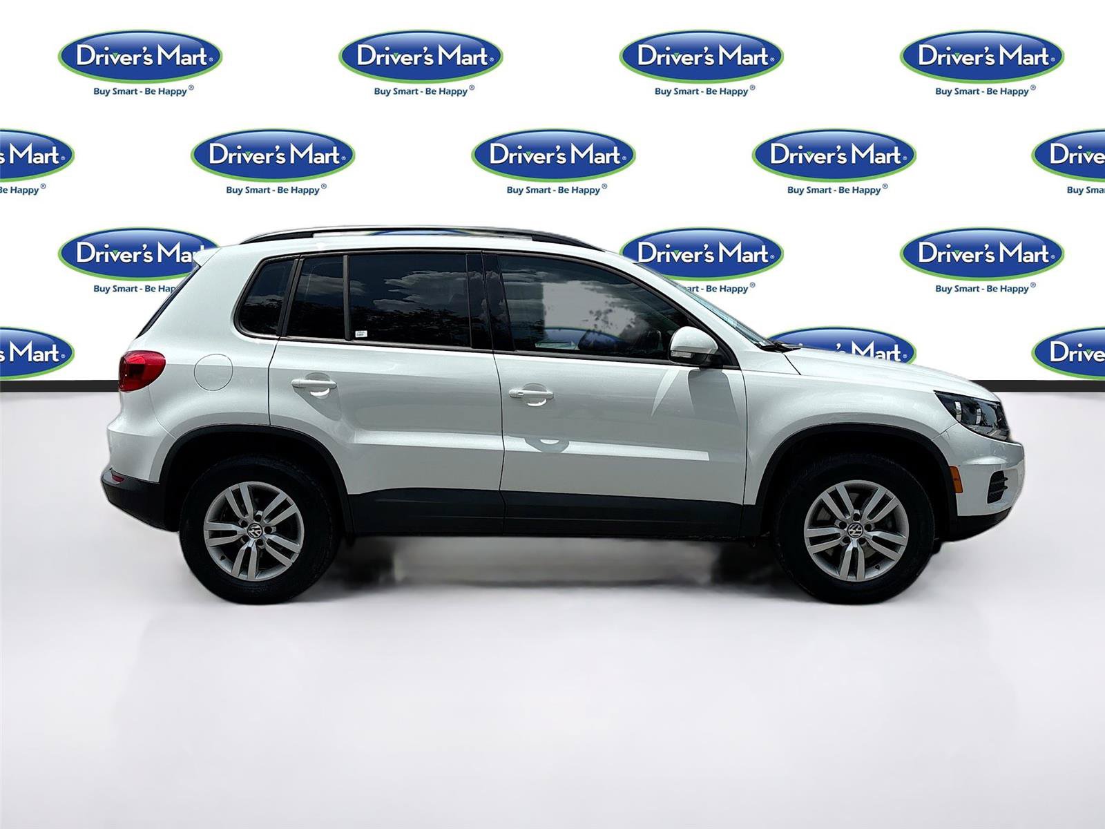 Used 2017 Volkswagen Tiguan S FWD image 8
