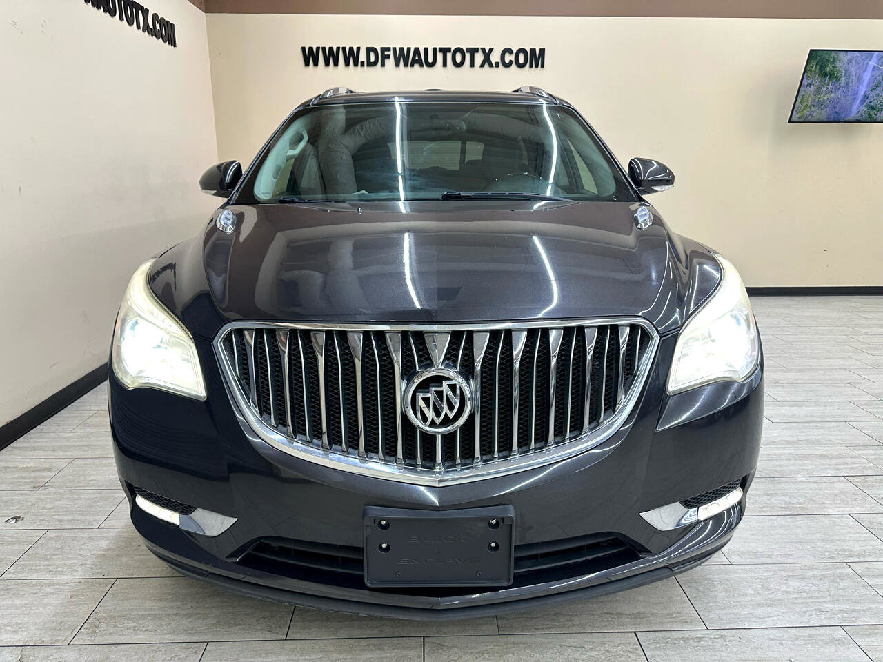 Used 2015 Buick Enclave Leather image 3