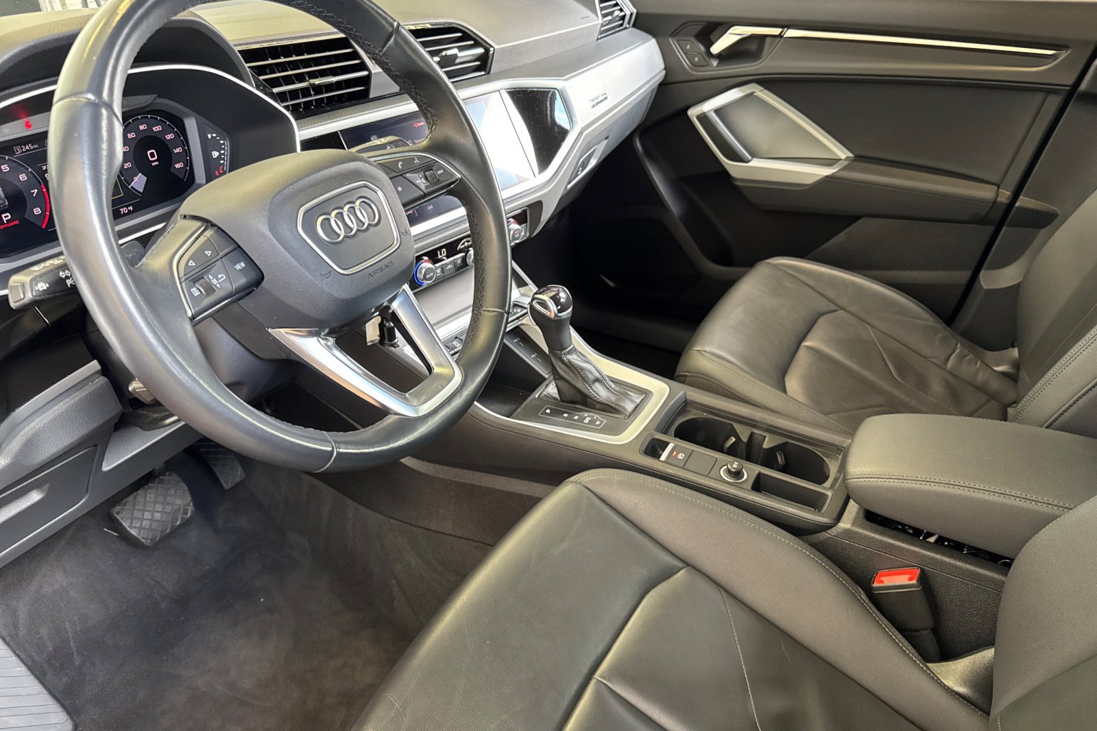 Used 2022 Audi Q3 2.0T Premium image 10