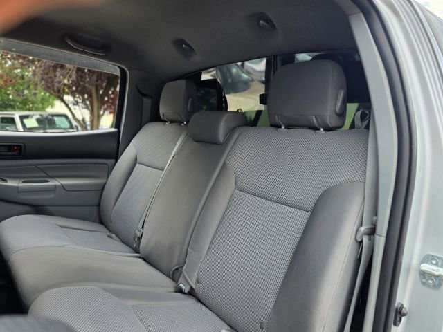 Used 2012 Toyota Tacoma 4x4 Double Cab image 31