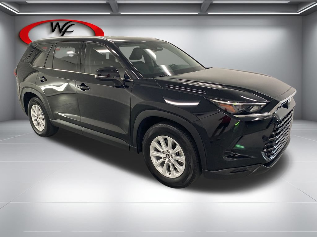 Used 2024 Toyota Grand Highlander FWD image 3