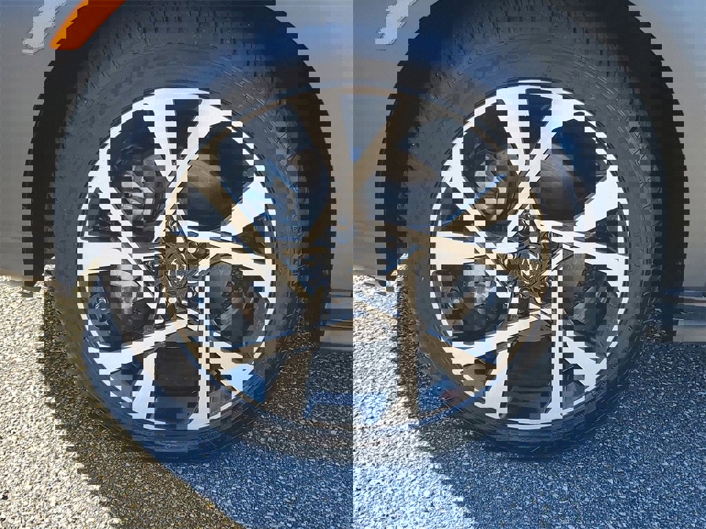 Used 2023 Hyundai Kona Limited w/ Cargo Package image 31