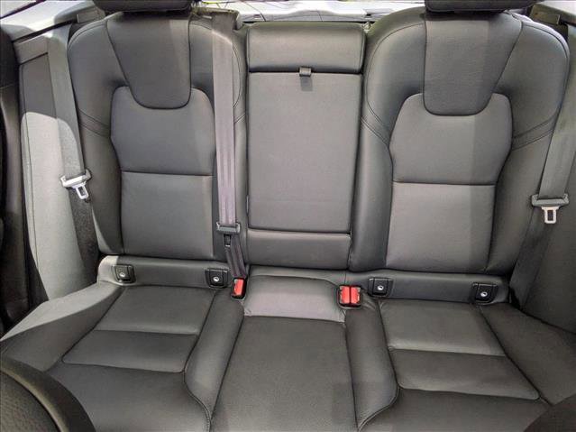 Used 2024 Volvo XC60 B5 Plus AWD/4WD image 13