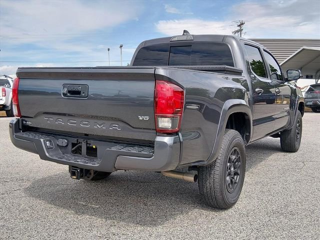 Used 2022 Toyota Tacoma SR5 w/ Technology Package RWD image 3