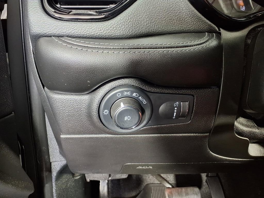 Used 2022 Dodge Durango GT AWD/4WD image 17