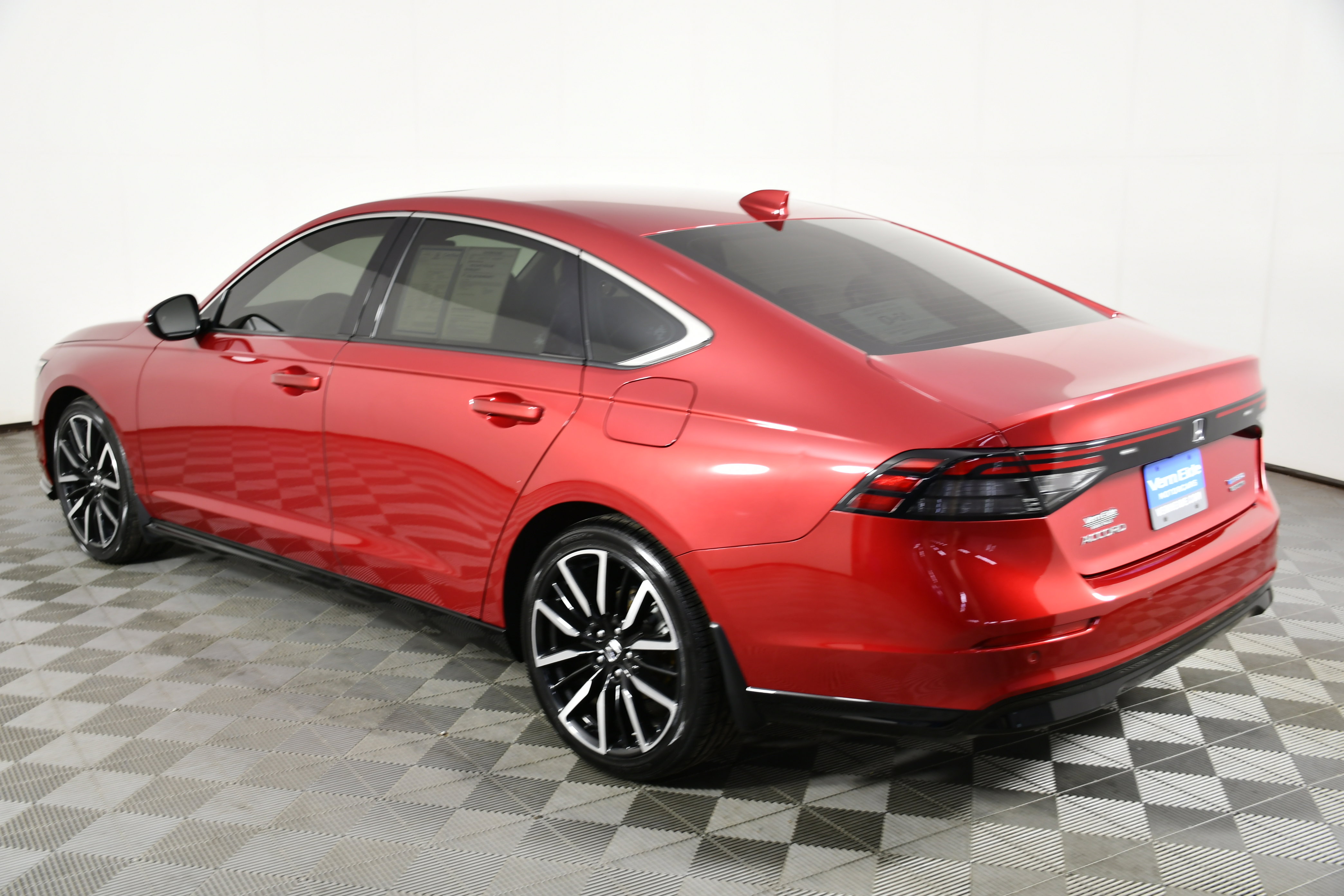 Certified 2024 Honda Accord Touring image 8