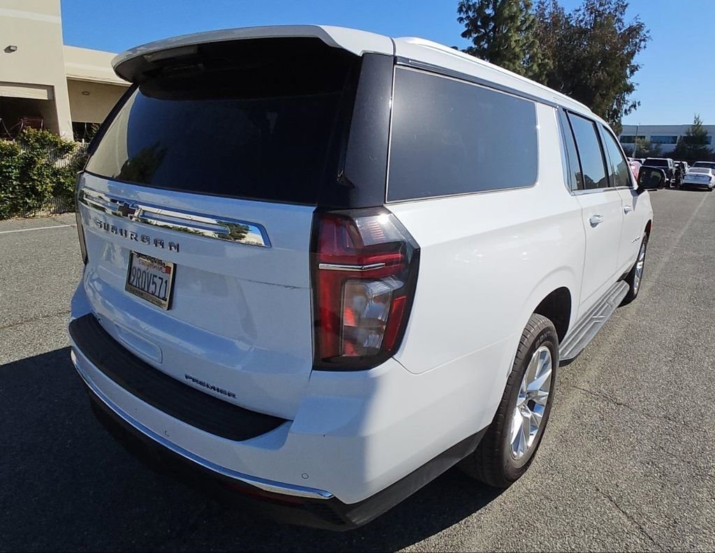 Used 2024 Chevrolet Suburban Premier RWD image 8