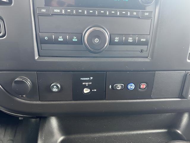 Used 2024 Chevrolet Express 2500 w/ Driver Convenience Package image 18