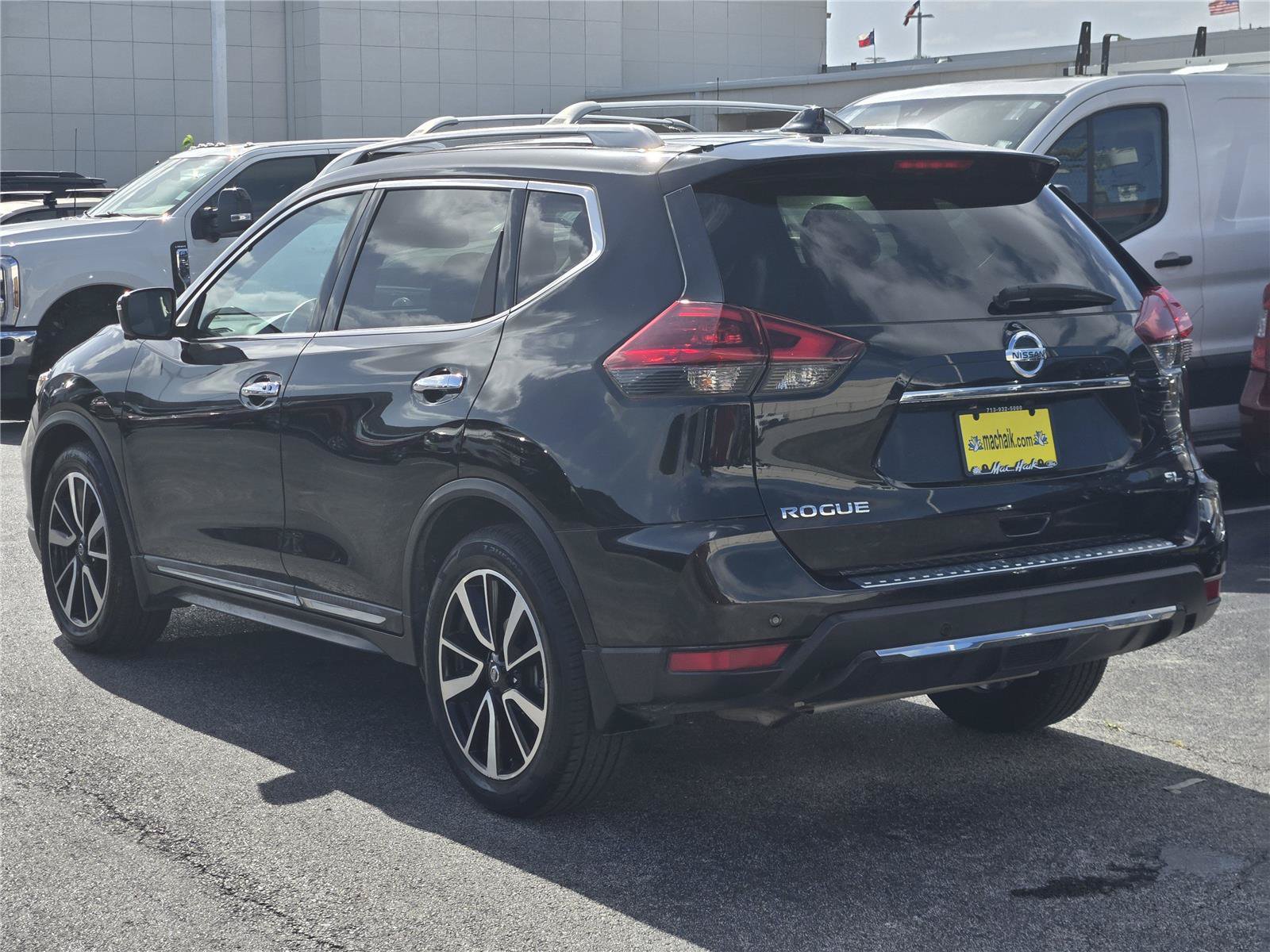 Used 2019 Nissan Rogue SL w/ Premium Package FWD image 6