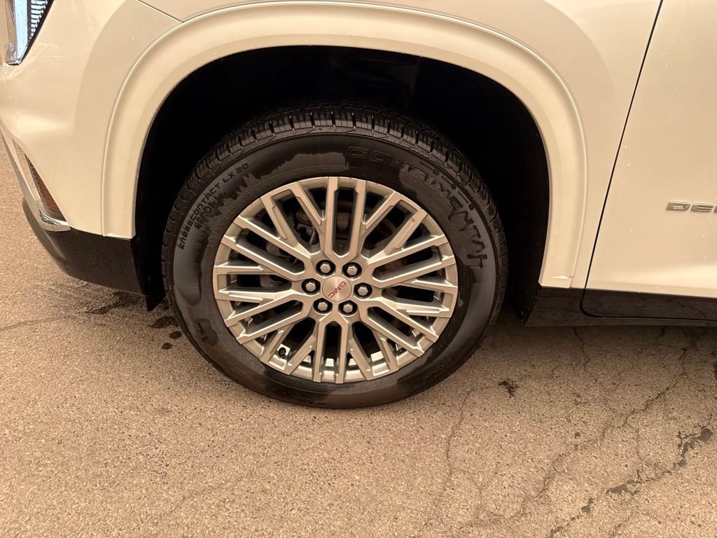 Used 2025 GMC Acadia Denali AWD/4WD image 11