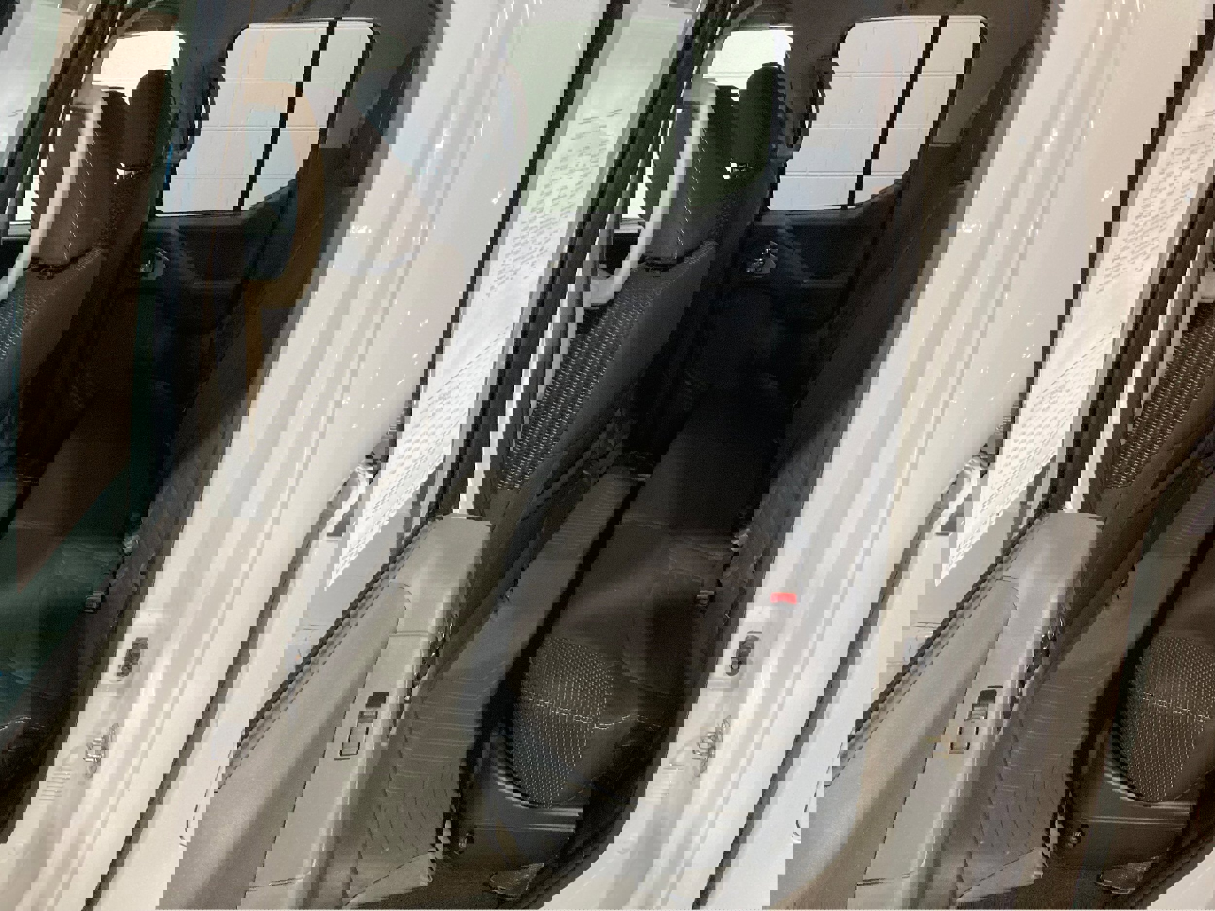 Used 2017 Nissan Frontier PRO-4X image 18