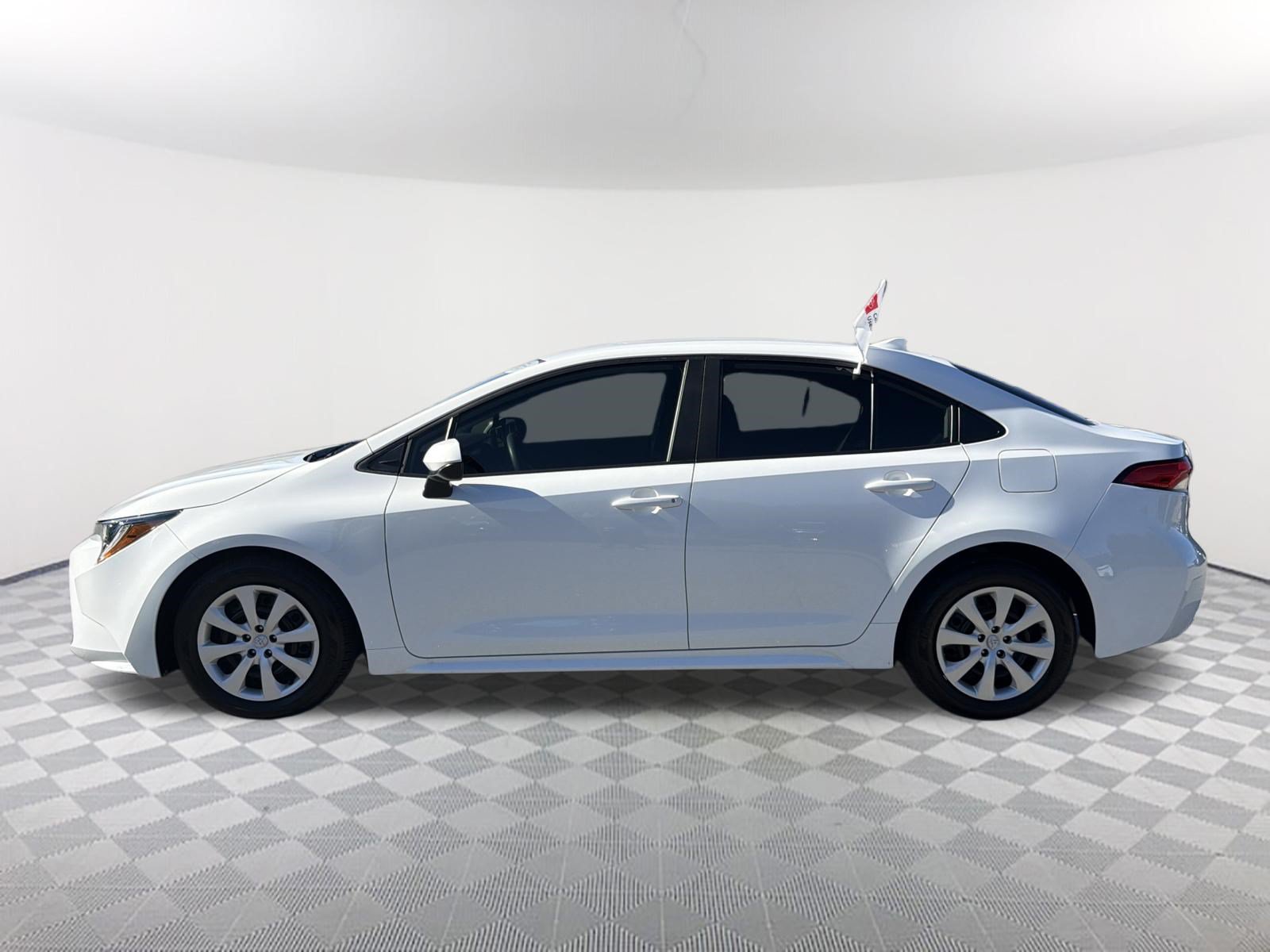 Certified 2024 Toyota Corolla LE FWD image 14